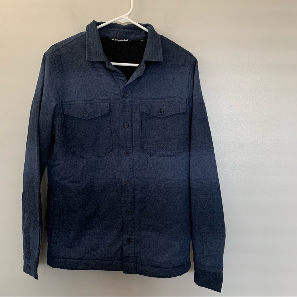Travis Matthew button down shirt